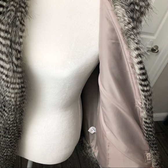 DKNYC faux fur vest - Picture 3 of 6
